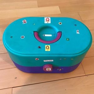 Cabooble, 80’s travel make up box